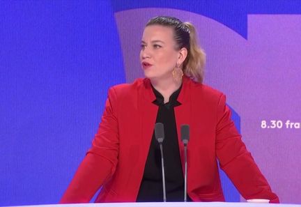 Le recours au 49.3 pour le budget 2026 jugé "un échec" par Mathilde Panot, LFI annonce une motion de censure