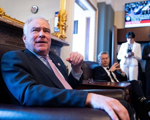 Le Sénat adopte une mesure sur les pouvoirs de guerre pour limiter les actions militaires de Trump au Venezuela