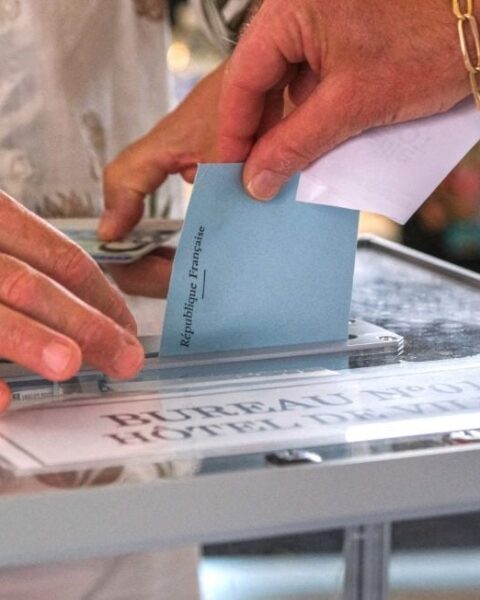 Les enjeux clés des élections municipales de 2026 en France : carte interactive à découvrir