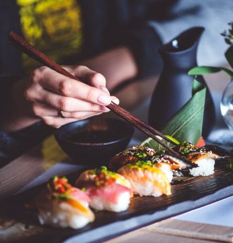 Les sushis et makis : que disent les experts sur leur impact sur la santé ?