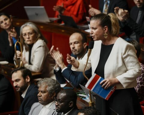 LFI dépose une motion de censure contre le gouvernement pour défendre la souveraineté populaire face au Mercosur et au Venezuela