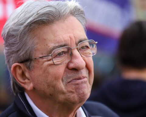 Mélenchon appelle à rétablir les relations avec la Russie et à relancer les gazoducs Nord Stream