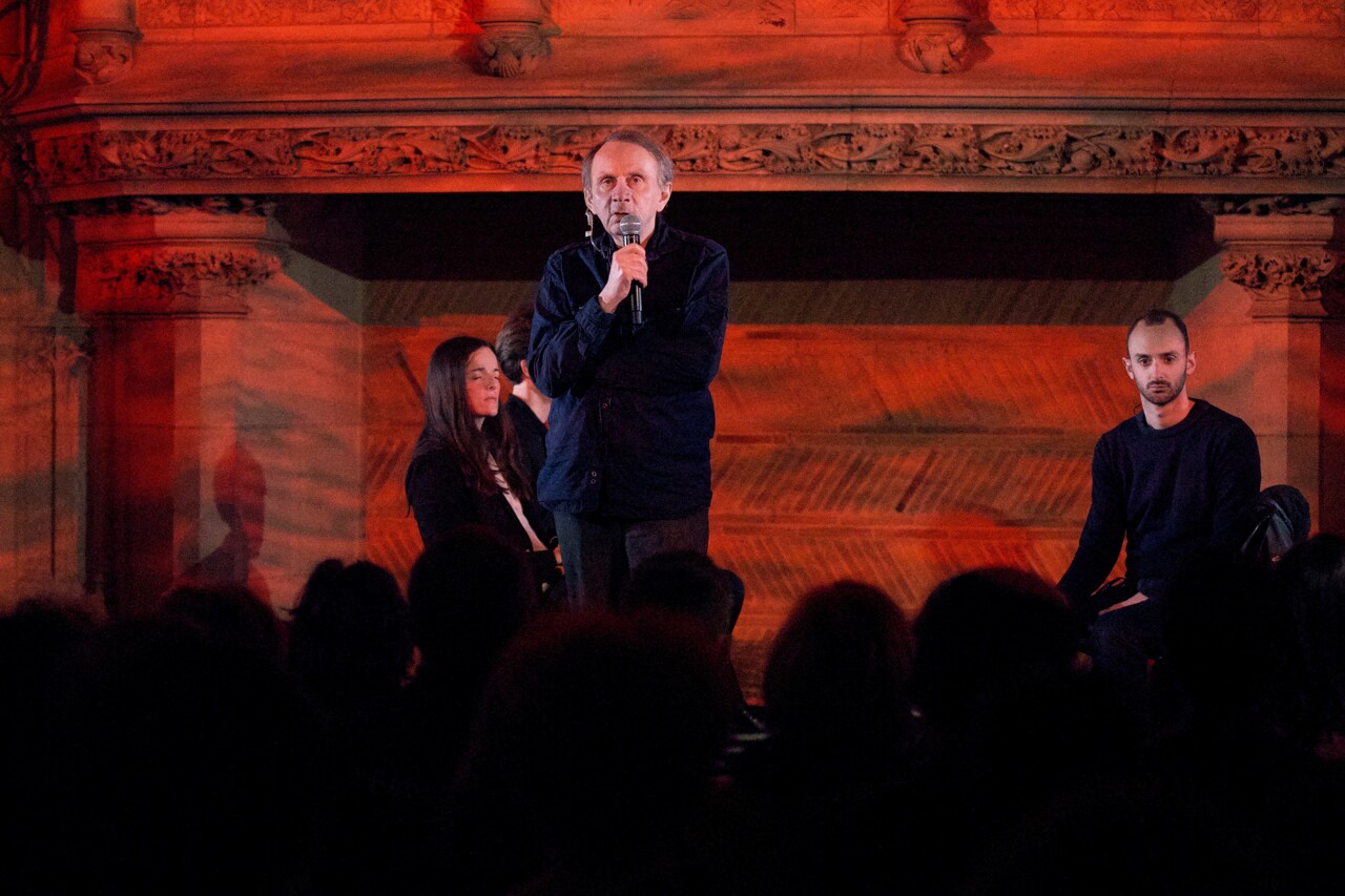 Michel Houellebecq annonce la sortie de son album de musique et une tournée en France