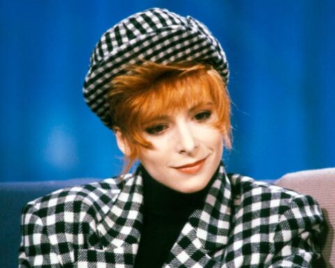 Mylène Farmer : une icône pop et une pionnière queer dans le paysage culturel français