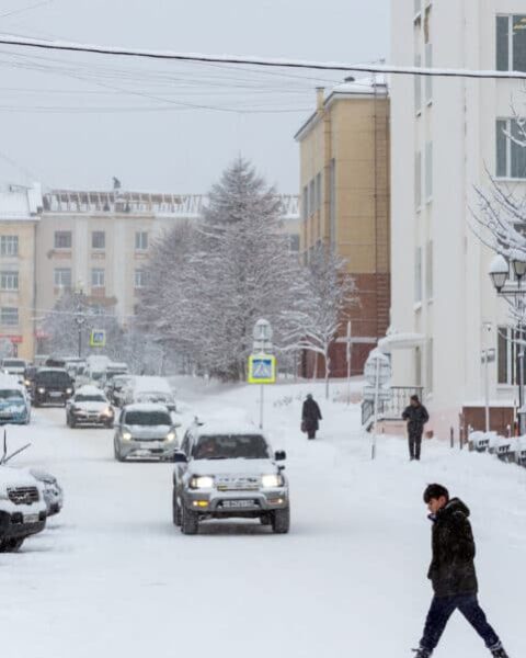 Neige abondante prévue mercredi : tout ce que vous devez savoir sur les impacts réels attendus.