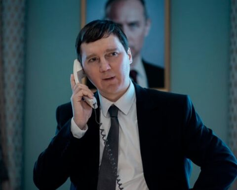 Olivier Assayas évoque la genèse de son film « Le Mage du Kremlin » et ses enjeux contemporains