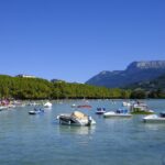 Pollution par microplastiques provenant des pneus détectée dans le lac d'Annecy