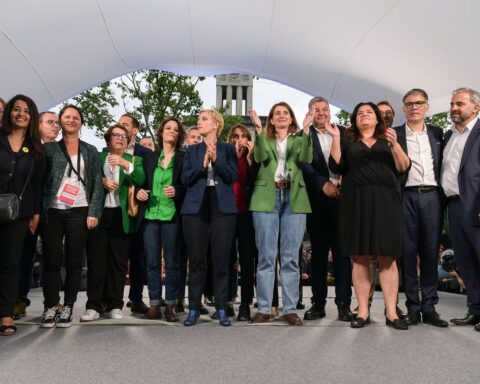 Primaire de la gauche unitaire fixée au 11 octobre, sans La France insoumise ni PCF