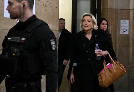 Procès en appel des assistants parlementaires du Rassemblement national : auditions de Marine Le Pen et Julien Odoul à Paris