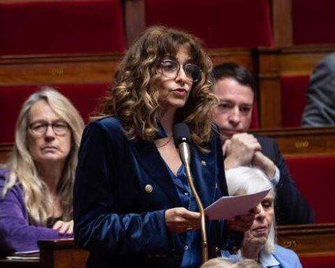 Proposition de loi en France pour criminaliser les appels à la disparition d'un État suscite des débats divisifs