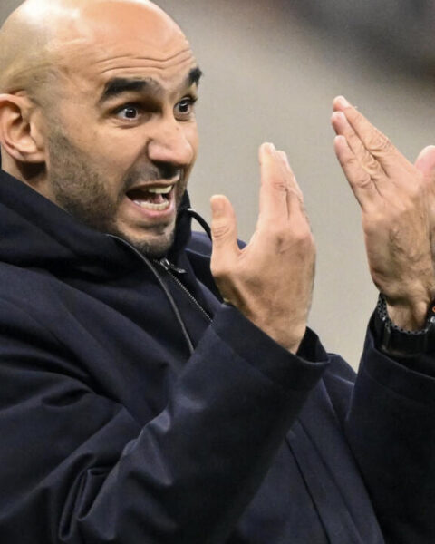 "Regragui critique après la finale de la CAN 2025 : Thiaw interdit de parole, une situation inacceptable pour les Lions de la Teranga."