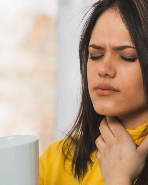 Réveil avec un mal de gorge : quand faut-il s'inquiéter ?