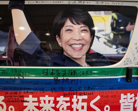 Sanae Takaichi envisage une élection anticipée pour renforcer son autorité au Japon