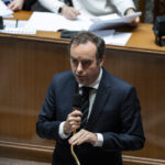 Sébastien Lecornu annoncera sa décision sur l'adoption du budget 2026 d'ici mardi