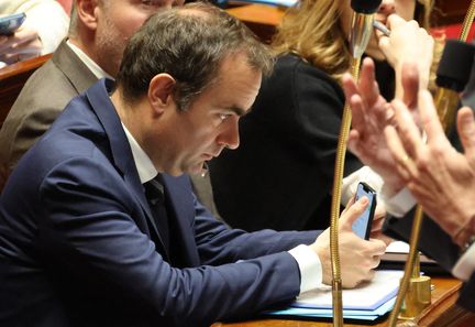 Sébastien Lecornu envisage des législatives anticipées en cas de censure à l'Assemblée nationale