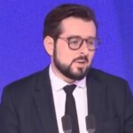 Sébastien Lecornu présente les mesures du budget 2026 lors du "8h30 franceinfo" avec Philippe Brun