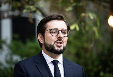 Sébastien Lecornu présente son budget : les attentes du député PS Philippe Brun sur l'équilibre des mesures