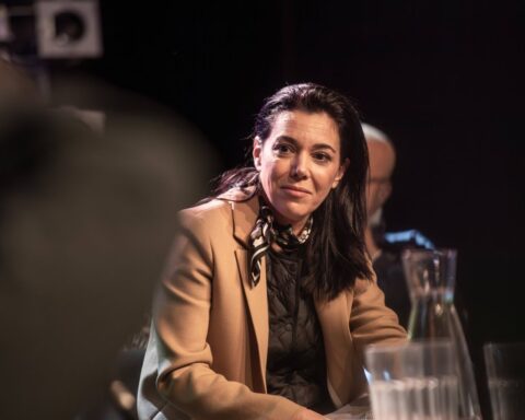 Sophia Chikirou, candidate LFI à la Mairie de Paris, jugée pour escroquerie avant les élections municipales