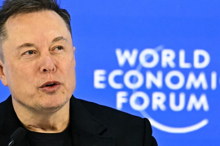 Tesla enregistre une perte de 239 millions de dollars due à la chute du bitcoin au quatrième trimestre 2025