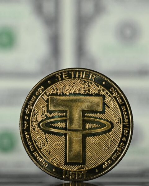 Tether, le géant des cryptos, détient 140 tonnes d'or dans un ancien bunker en Suisse