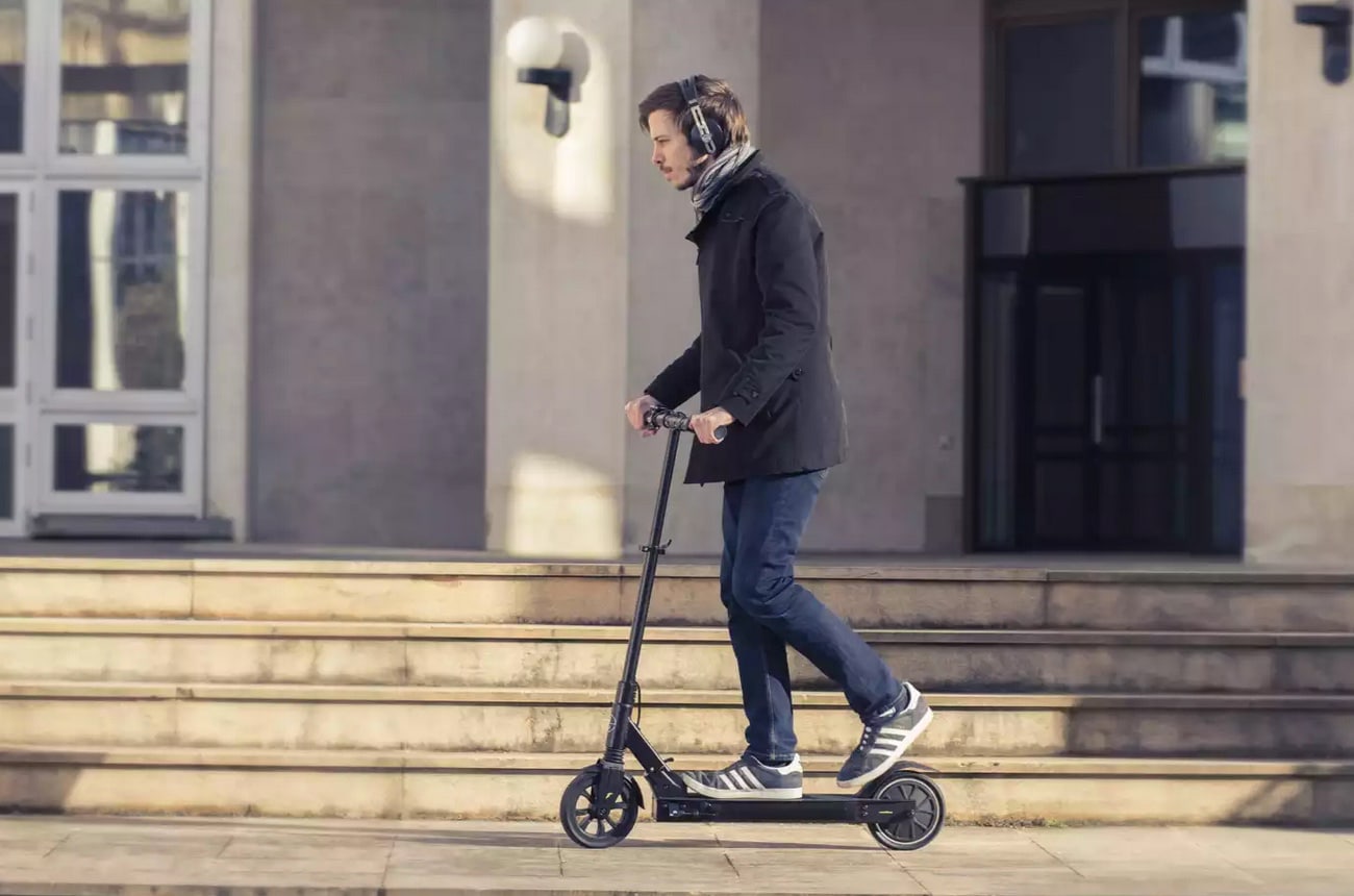 Trottinettes électriques, vélos et fat bikes : quelles sont les exigences en matière d'assurance ?