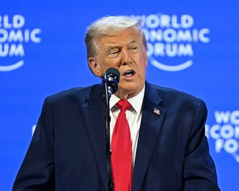 Trump réclame le Groenland pour les États-Unis lors de son discours à Davos