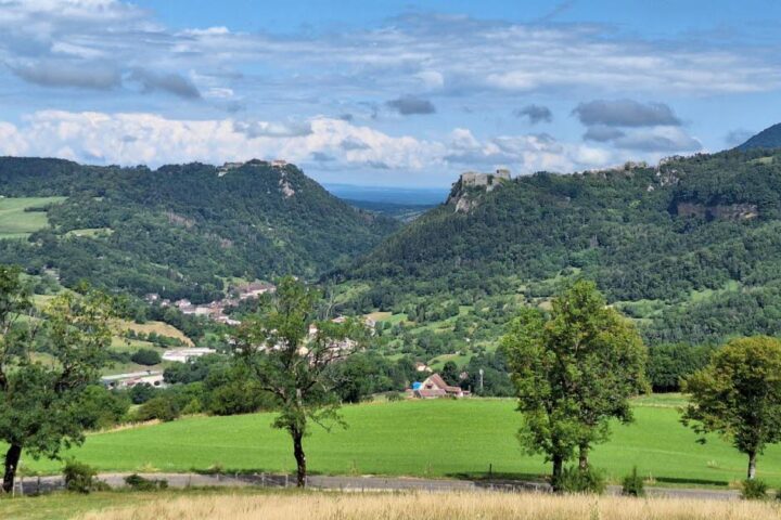 Un cycliste suisse-allemand décède d'un arrêt cardiaque à Thésy après le Tour de France