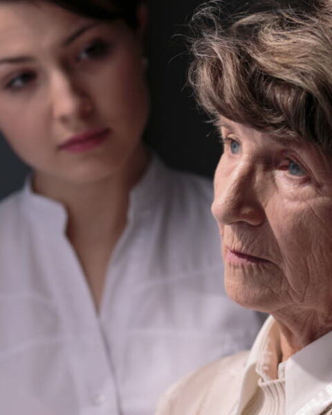 Une méthode innovante et précise pour dépister la maladie d'Alzheimer avec un simple échantillon de sang