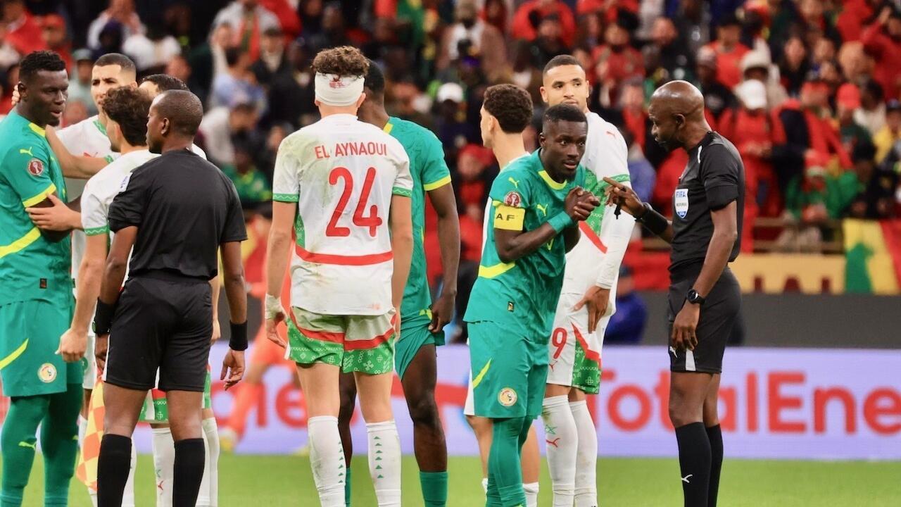 VAR, Sénégalais dans les vestiaires et supporters en colère : le tournant dramatique de la finale de la CAN 2025.