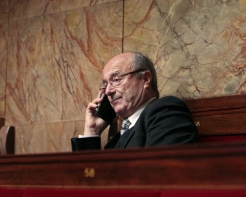 Yann Bompard démis de ses fonctions de maire d'Orange, son père Jacques Bompard redevenu éligible