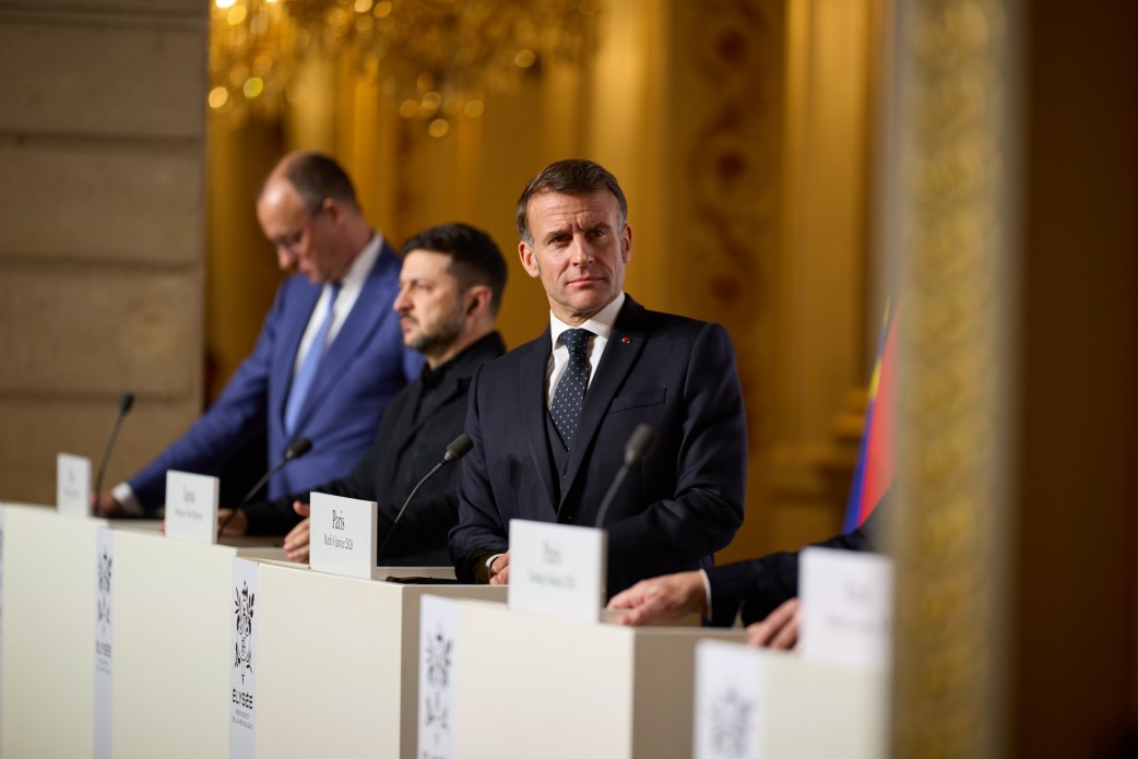 Macron évoque un contingent militaire en Ukraine après la fin de la guerre