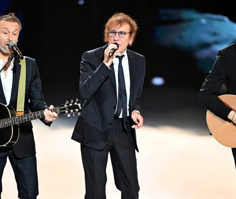Alain Souchon enchante le public à la Salle Pleyel avec une performance tendre et nostalgique