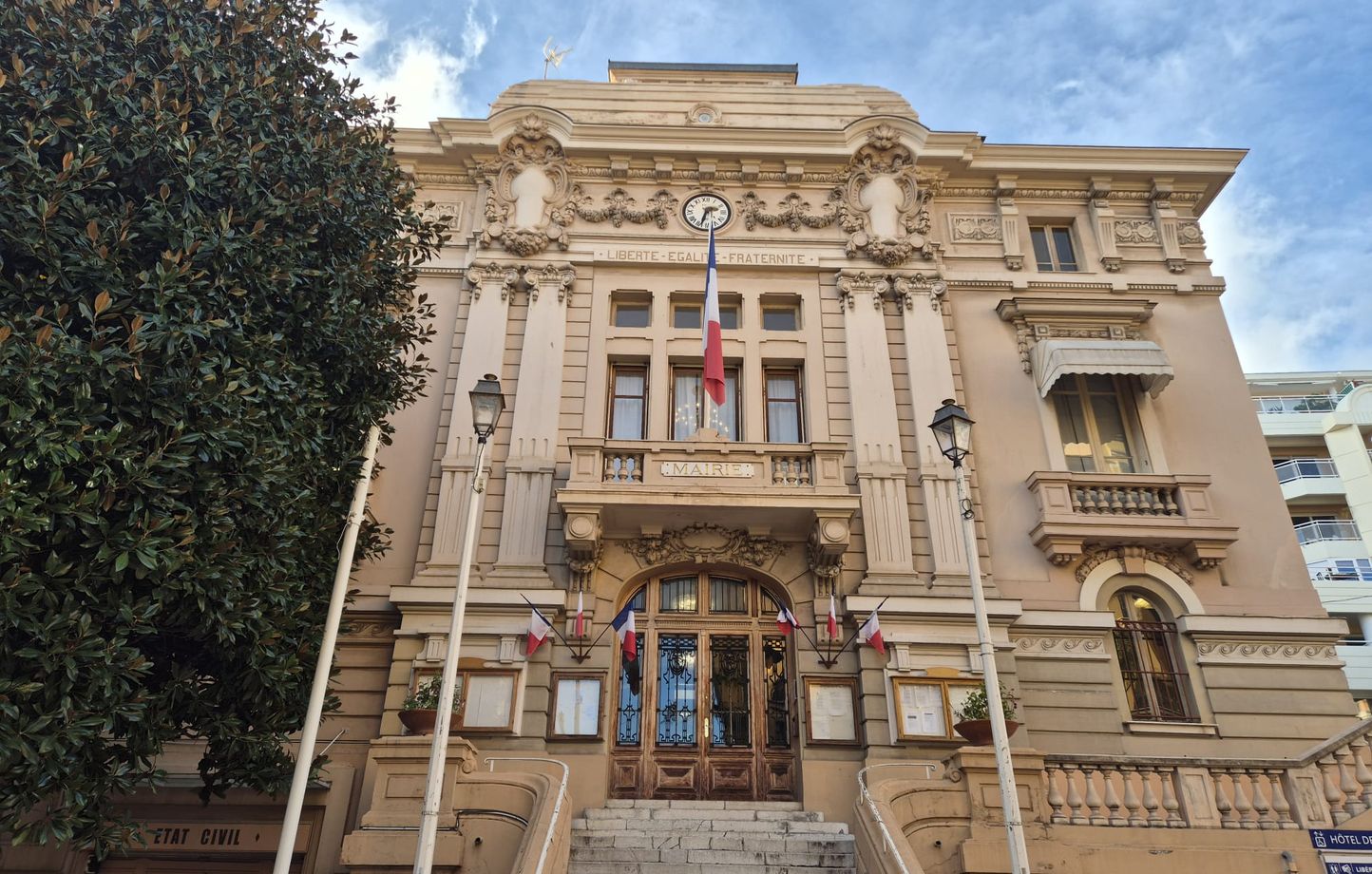 Beausoleil : affrontement père-fils pour la mairie aux municipales de mars 2026