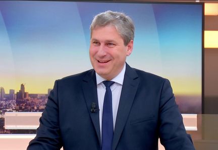 Bruno Retailleau se lance dans la présidentielle de 2027 pour éclairer les enjeux et solidifier le débat public