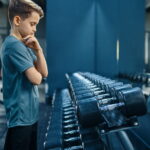 Comment gérer un adolescent obsédé par la musculation ?