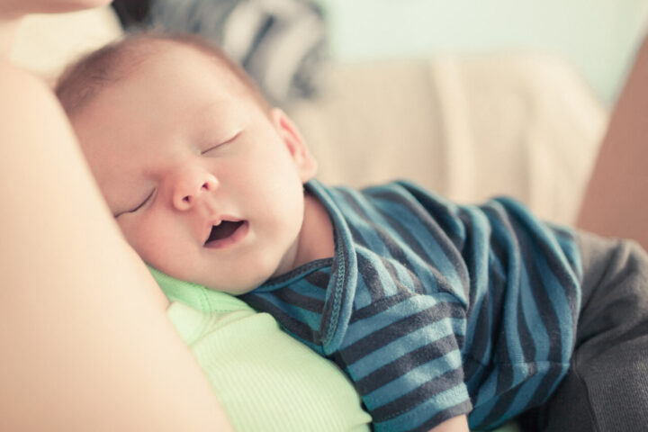 Congé parental unifié et 250 euros par enfant pour relancer la natalité en France