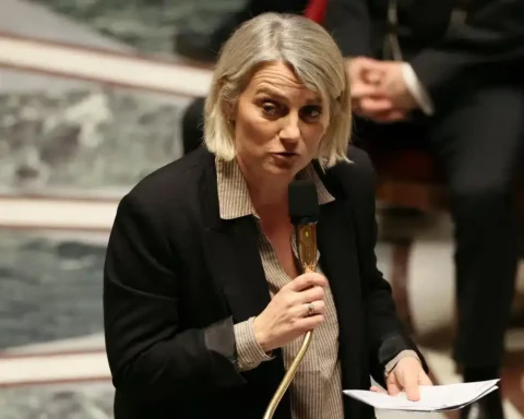 Crise démographique : l'État envoie une lettre à tous les Français de 29 ans pour les sensibiliser aux enjeux.