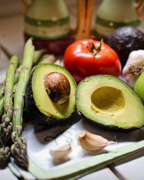 Éducation à l'alimentation : les réformes législatives attendues dans les établissements scolaires.