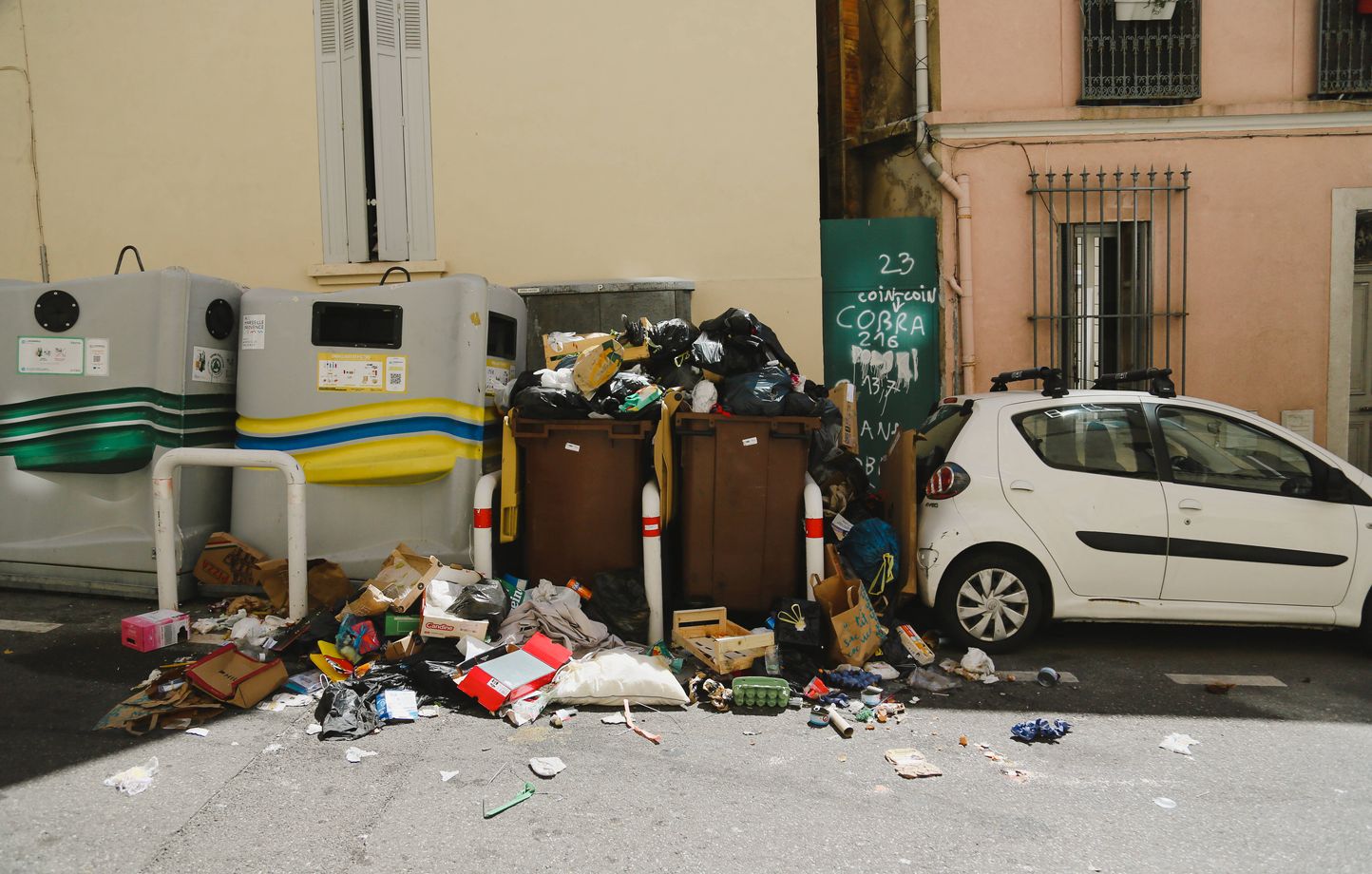 Élections municipales 2026 à Marseille : la question des poubelles alimente la campagne électorale