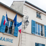 Élections municipales 2026 : enjeux de parité, abstention et désinformation à surveiller