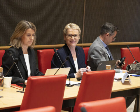 Élise Lucet défend son salaire élevé devant la commission d'enquête de l'Assemblée nationale