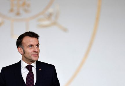 Emmanuel Macron décore ses alliés fidèles, dont Olivier Dussopt et Stanislas Guerini