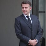 Emmanuel Macron progresse dans les sondages grâce à sa position à Davos