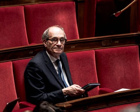 Éric Woerth quitte son mandat parlementaire pour diriger le PMU