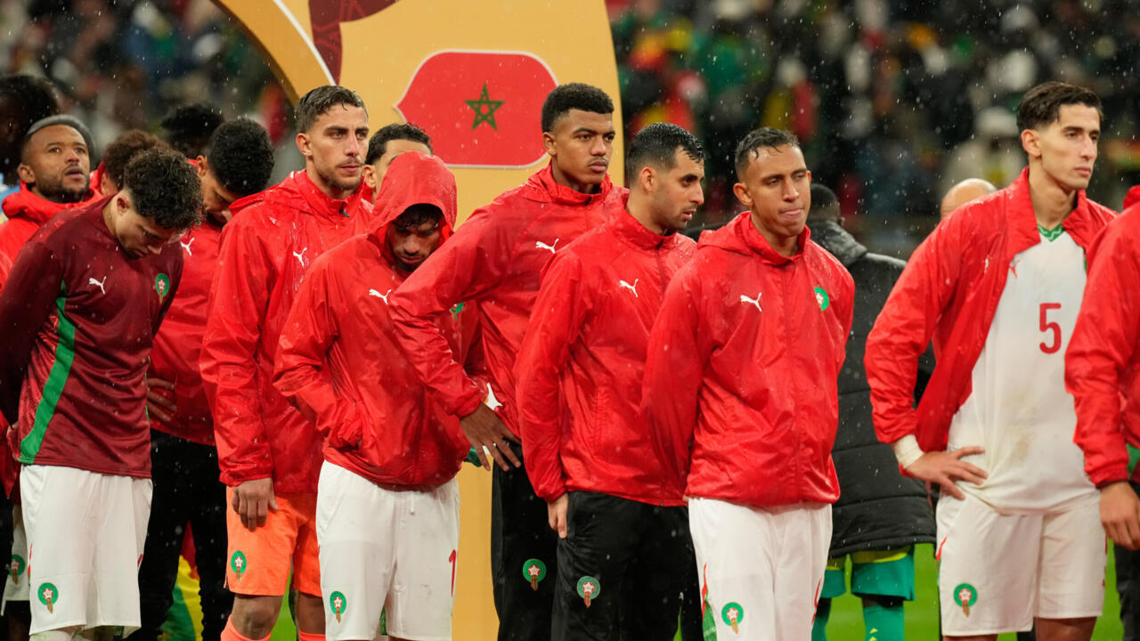 Finale chaotique de la CAN : le Maroc conteste les sanctions de la CAF à la suite du recrutement de N'Golo Kanté par Fenerbahçe.