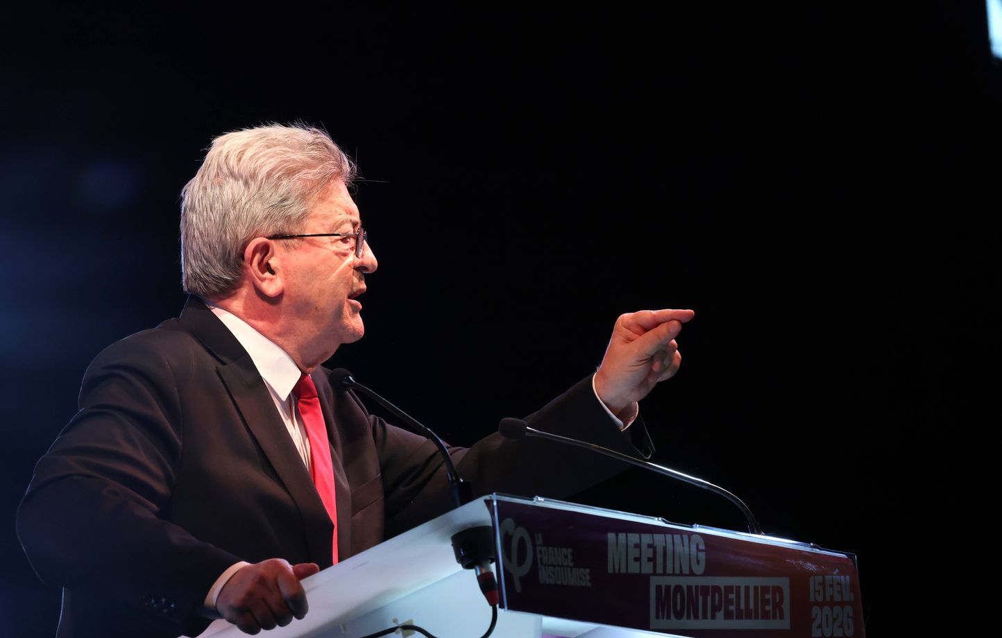 Jean-Luc Mélenchon critique le traitement médiatique de la mort de Quentin Deranque à Lyon