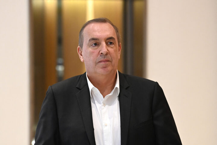 Jean-Marc Morandini se retire de CNews : quel avenir pour l'animateur condamné ?