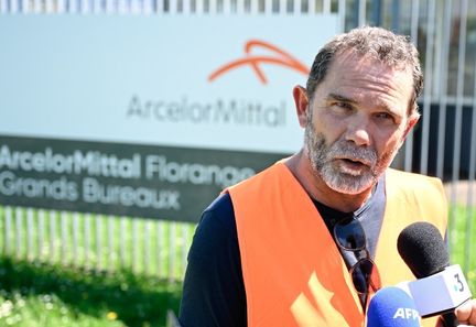 La CFDT décide de boycotter la visite d'Emmanuel Macron à Dunkerque en raison de suppressions d'emplois