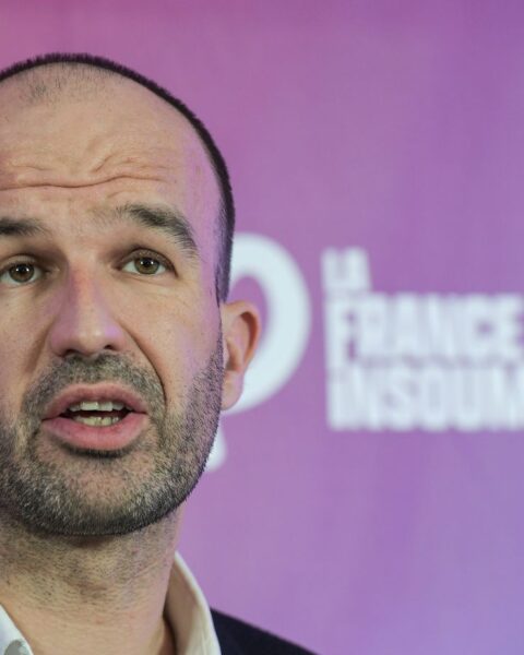 La France Insoumise demande une enquête sur la dépendance économique de la France aux États-Unis