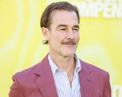 L'acteur américain James Van Der Beek, star de la série Dawson, décède à 48 ans des suites d'un cancer